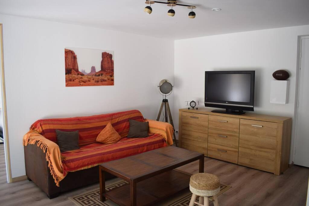 Appartement Neuf Et Independant Dans Rez-De-Villa Vallauris Exterior foto